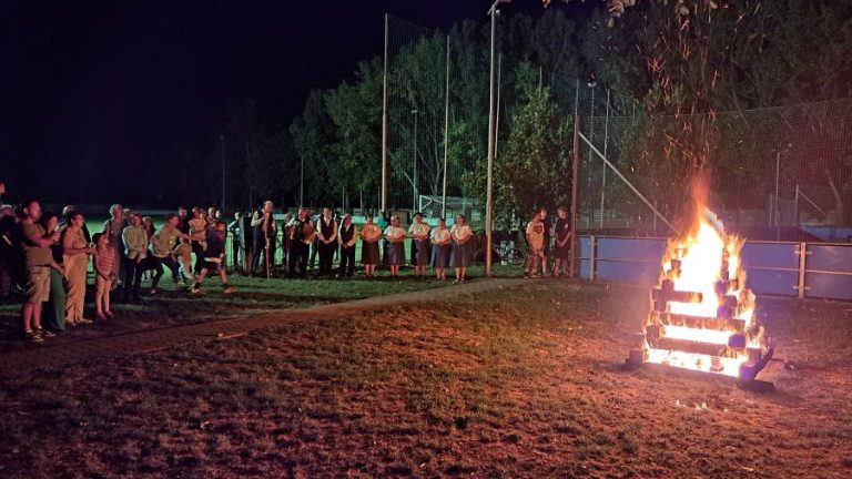 V Abraháme horela Vatra Ústavy